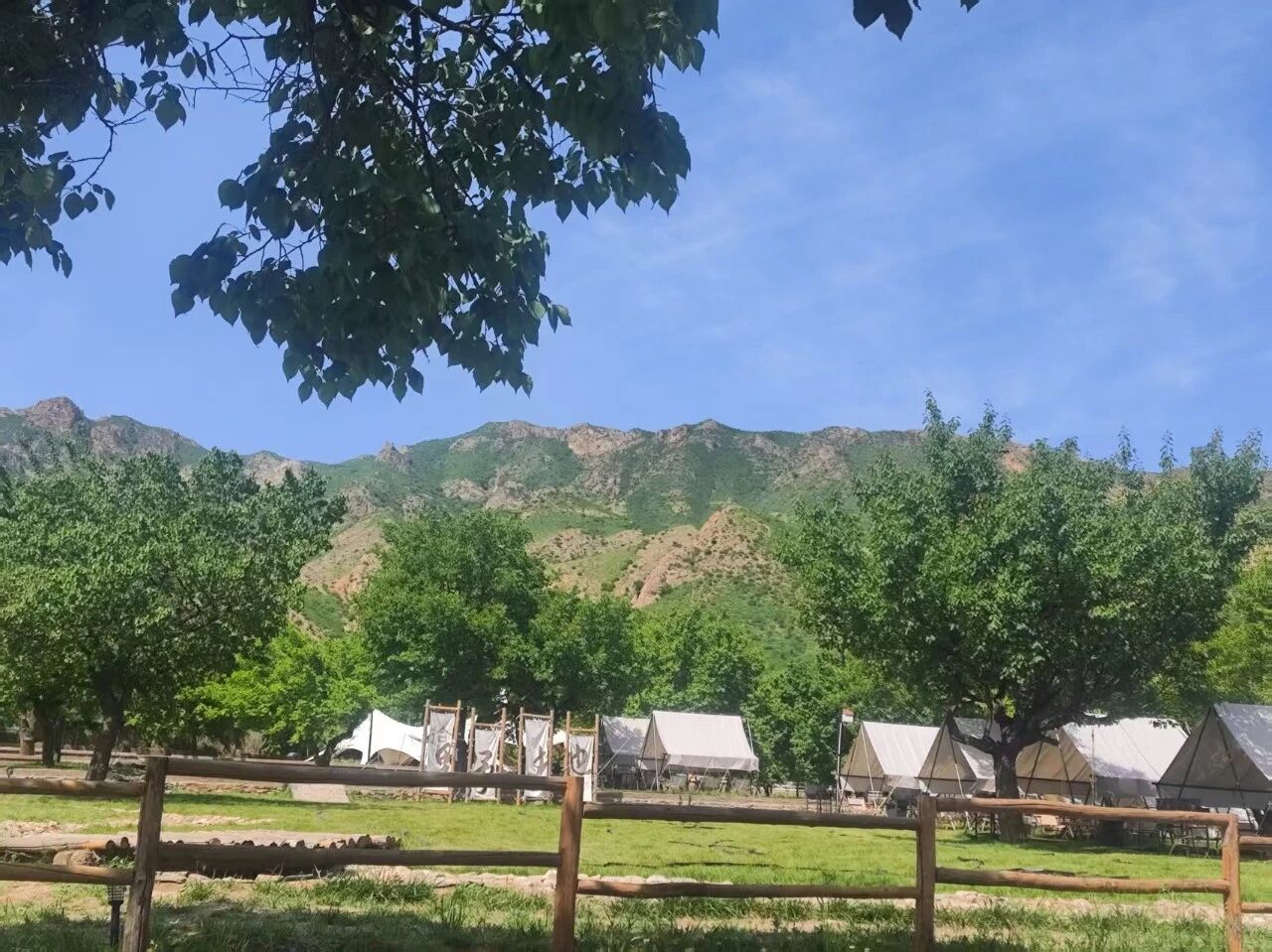 團(tuán)建-3.jpg 團(tuán)建-3.jpg